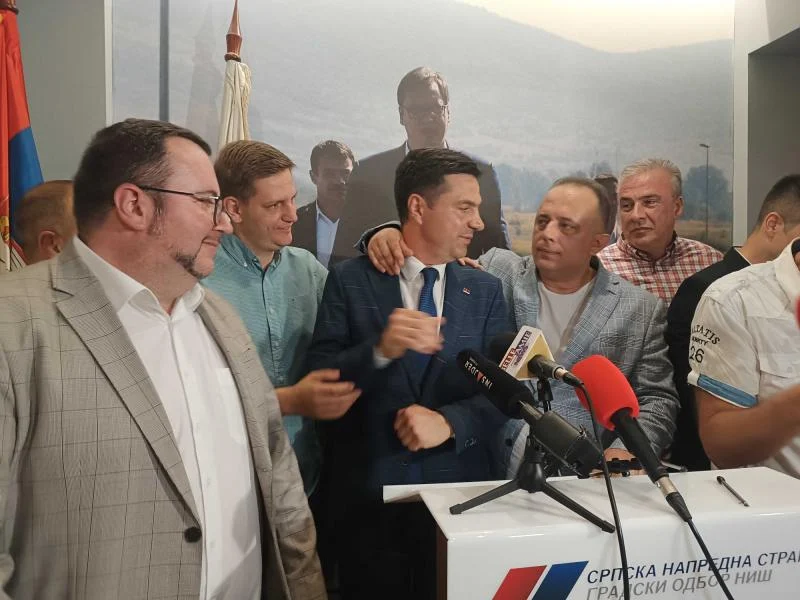 Naprednjaci kažu da je Milić samoproklamovani pobednik izbora; foto: T. R.